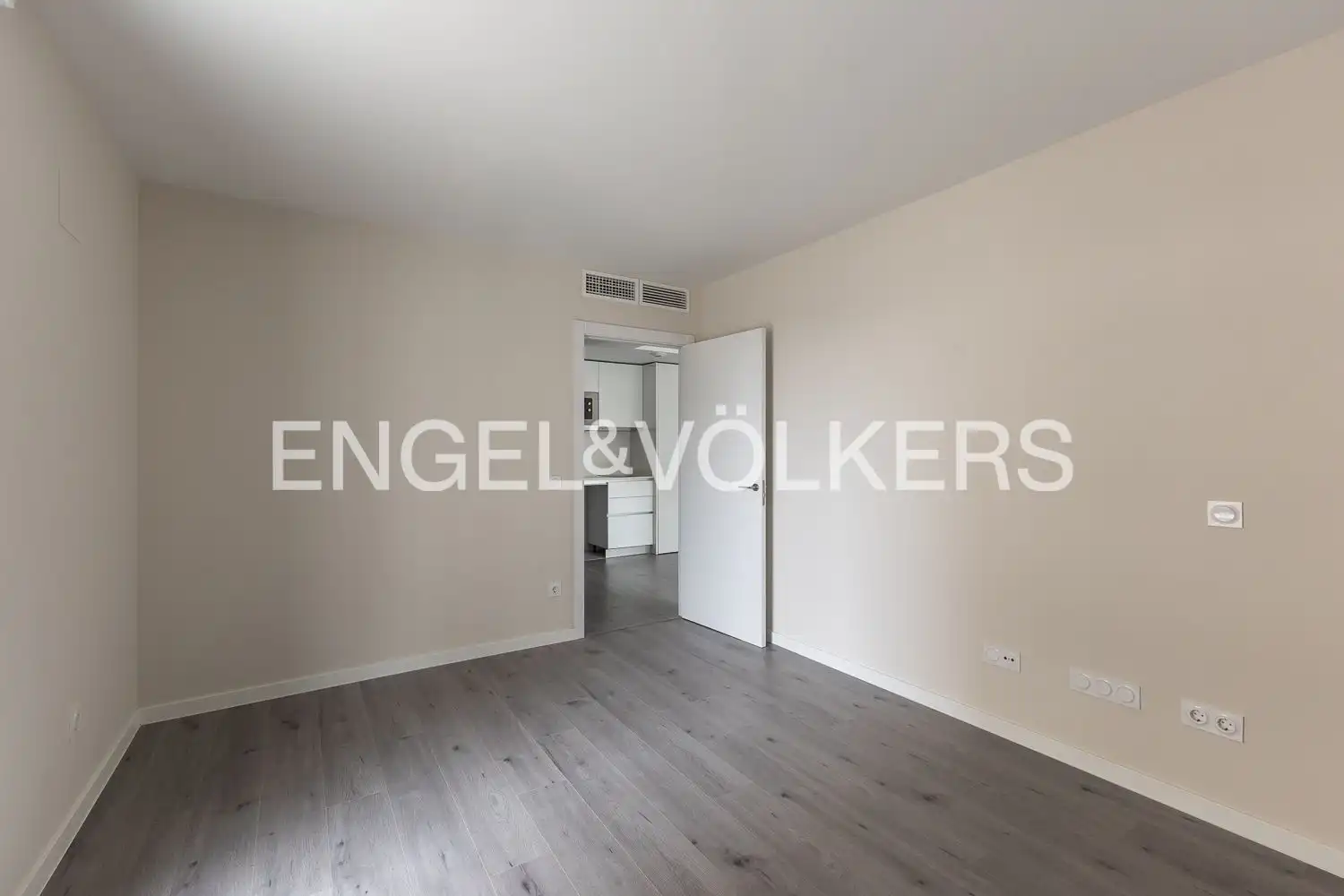Habitación de Piso en venta en Valencia con Aire acondicionado, Calefacción y Piscina