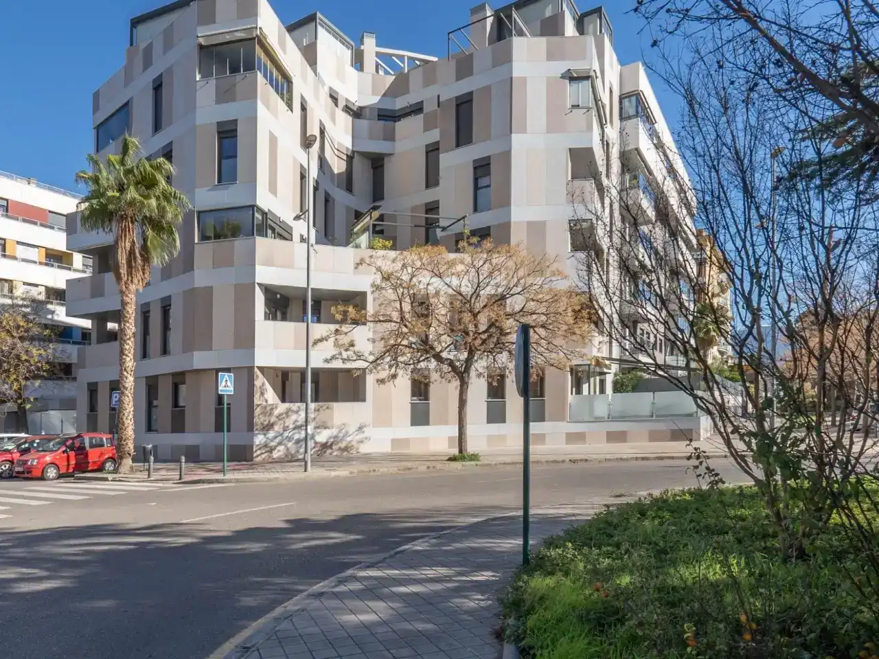 Exterior view of Flat for rent in Granada  with Air Conditioner, Swimming Pool and Furnished