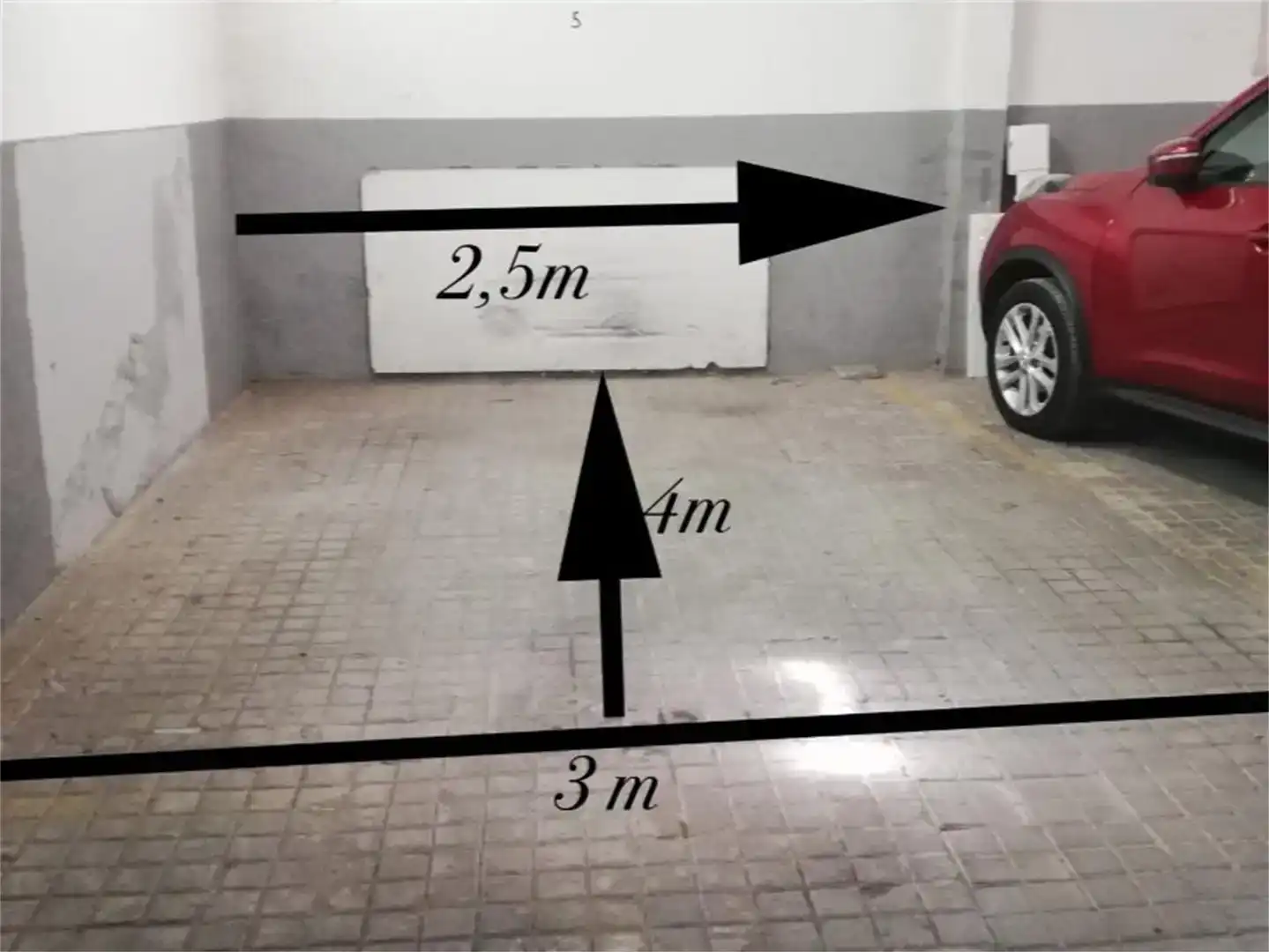 Parkplatz von Garage zum Verkauf in Madrid