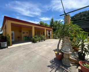 Exterior view of House or chalet for sale in Utrera  with Private garden, Terrace and Swimming Pool