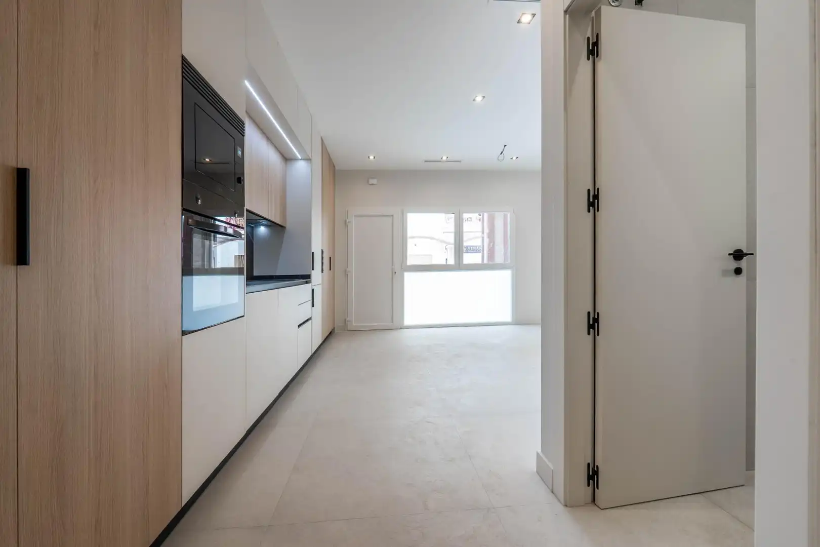 Cuina de Apartament en venda en Granada amb Aire condicionat i Calefacció