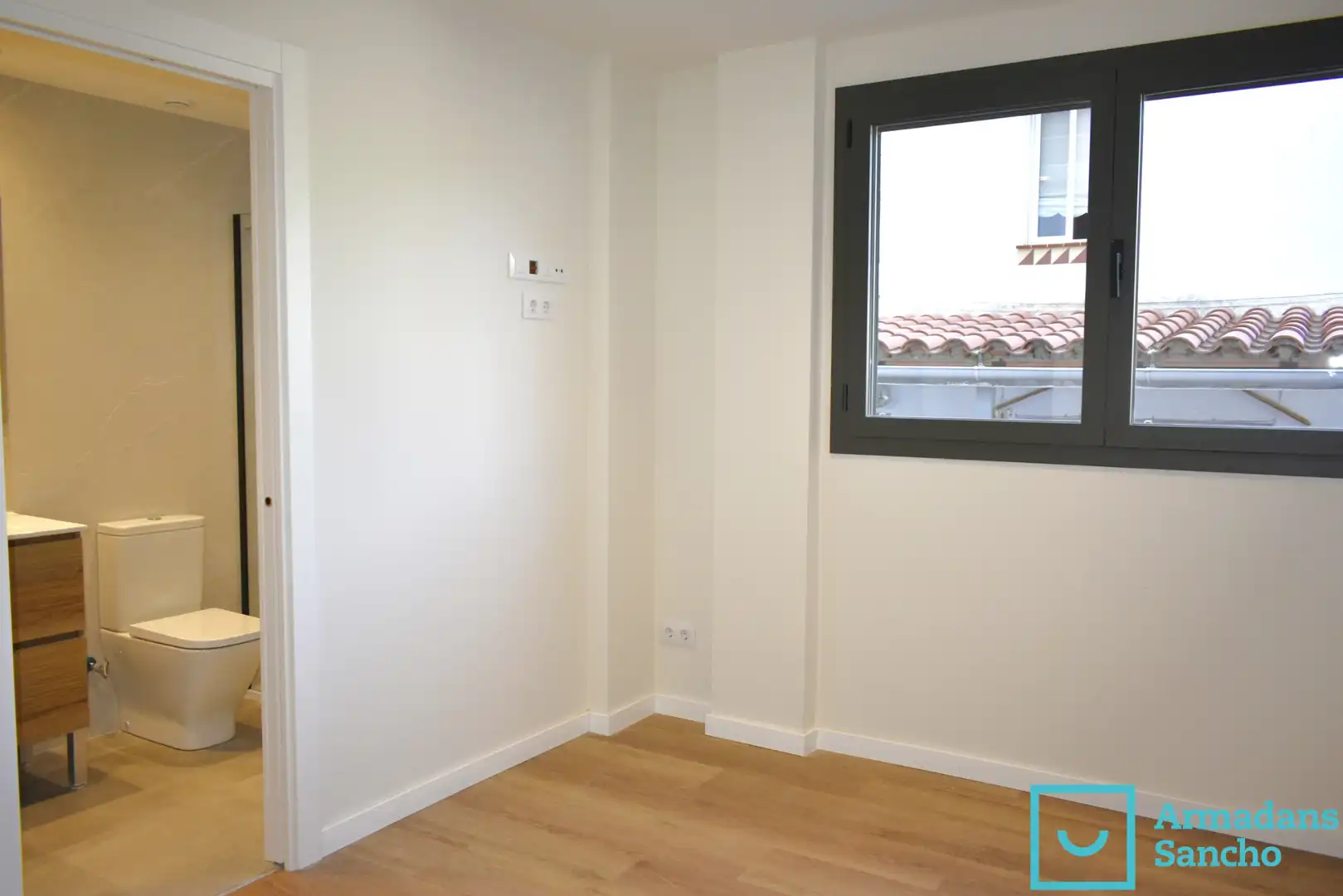 Habitación de Piso de alquiler en Tiana con Aire acondicionado, Calefacción y Horno