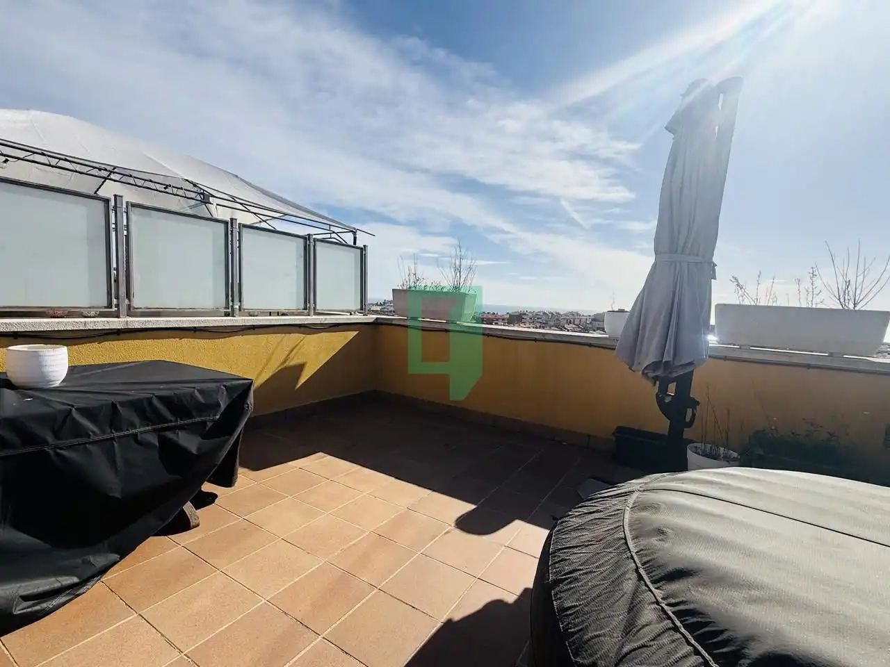 Terrassa de Casa adosada en venda en Badalona amb Aire condicionat, Calefacció i Terrassa