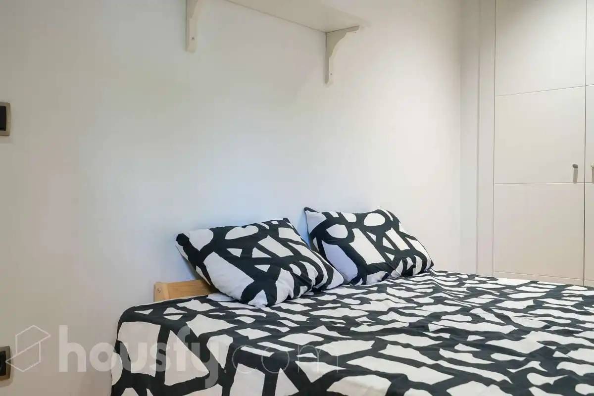 Bedroom of Duplexes for sale in Madrid  with Air Conditioner, Heating and Storage room