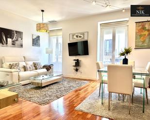 Sala d'estar de Pis de lloguer en  Madrid Capital amb Aire condicionat, Calefacció i Parquet