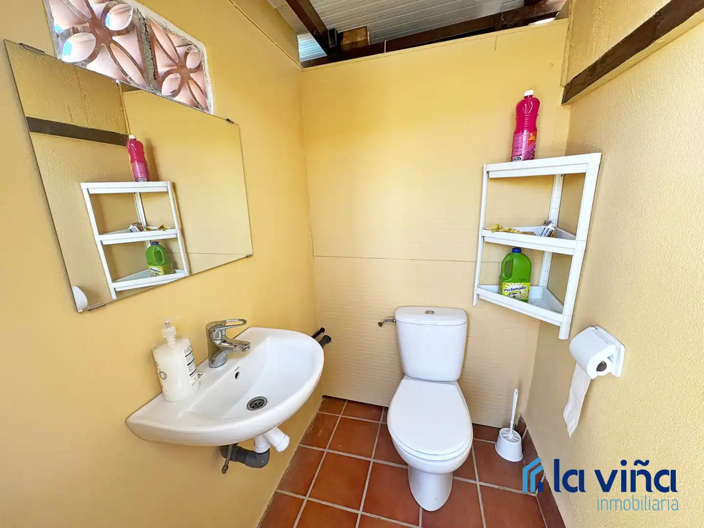 Baño de Piso en venta en Humilladero con Terraza y Trastero