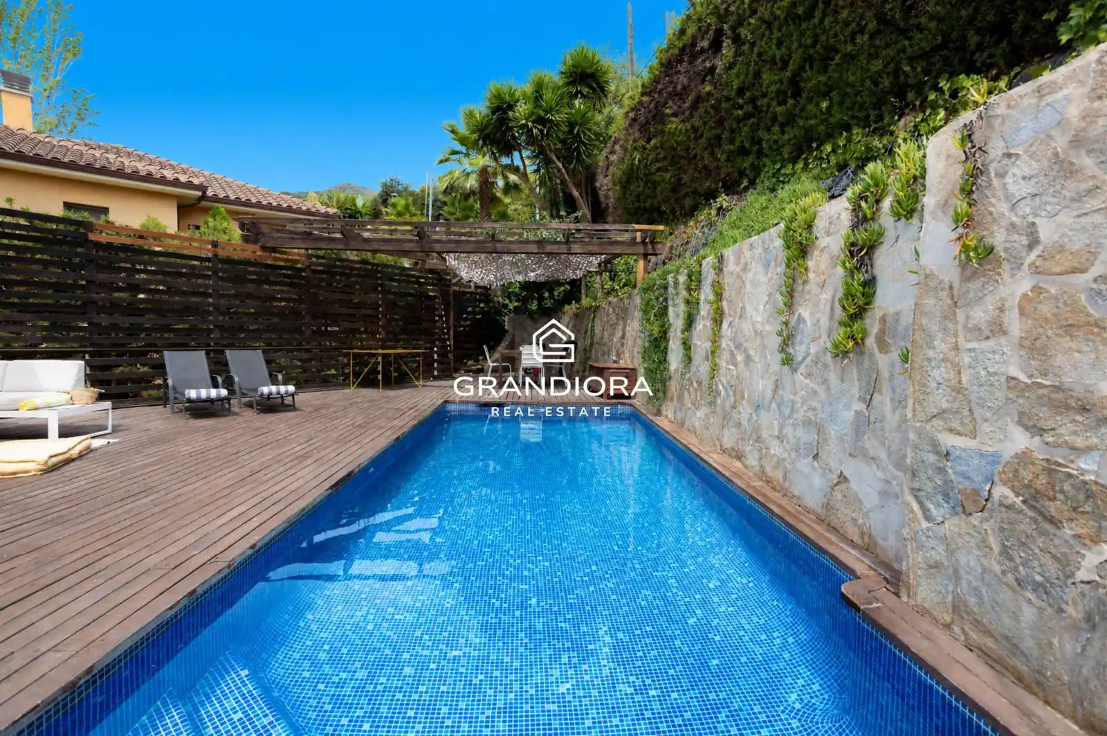 Exterior view of Houses for rent in Alella  with Swimming Pool