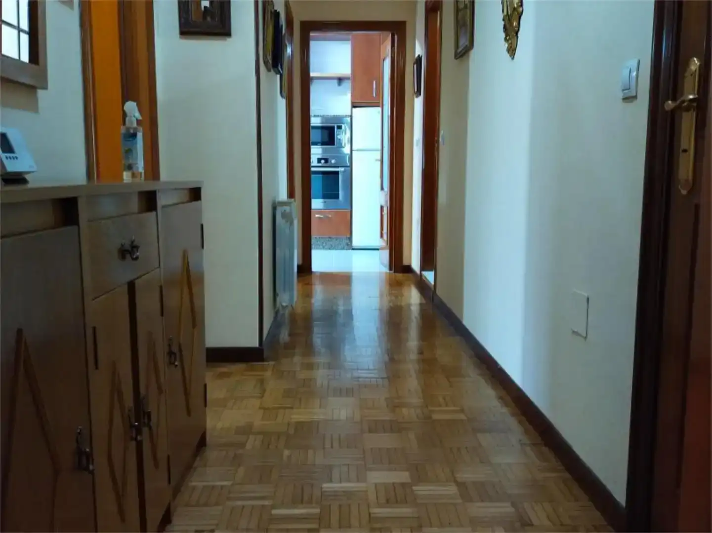 Pis en venda en Cudillero amb Parquet, Traster i Moblat