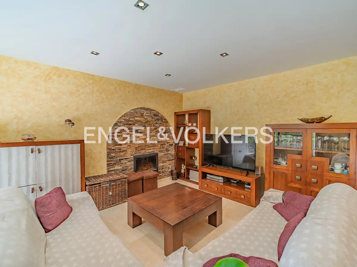 Sala d'estar de Casa o xalet en venda en Sant Joan d'Alacant amb Aire condicionat, Calefacció i Jardí privat