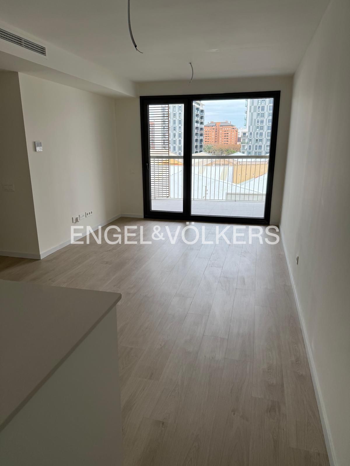 Terrassa de Apartament de lloguer en  Valencia Capital amb Aire condicionat, Calefacció i Parquet