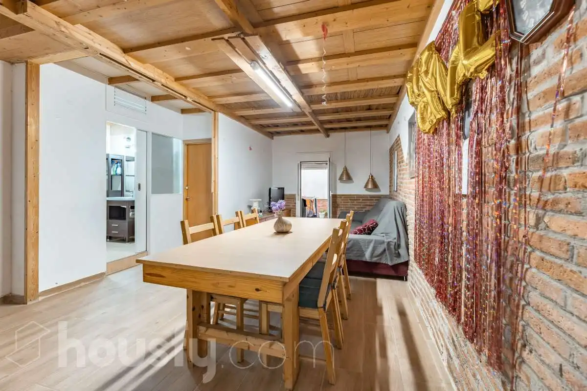 Dining room of Flat for sale in L'Hospitalet de Llobregat