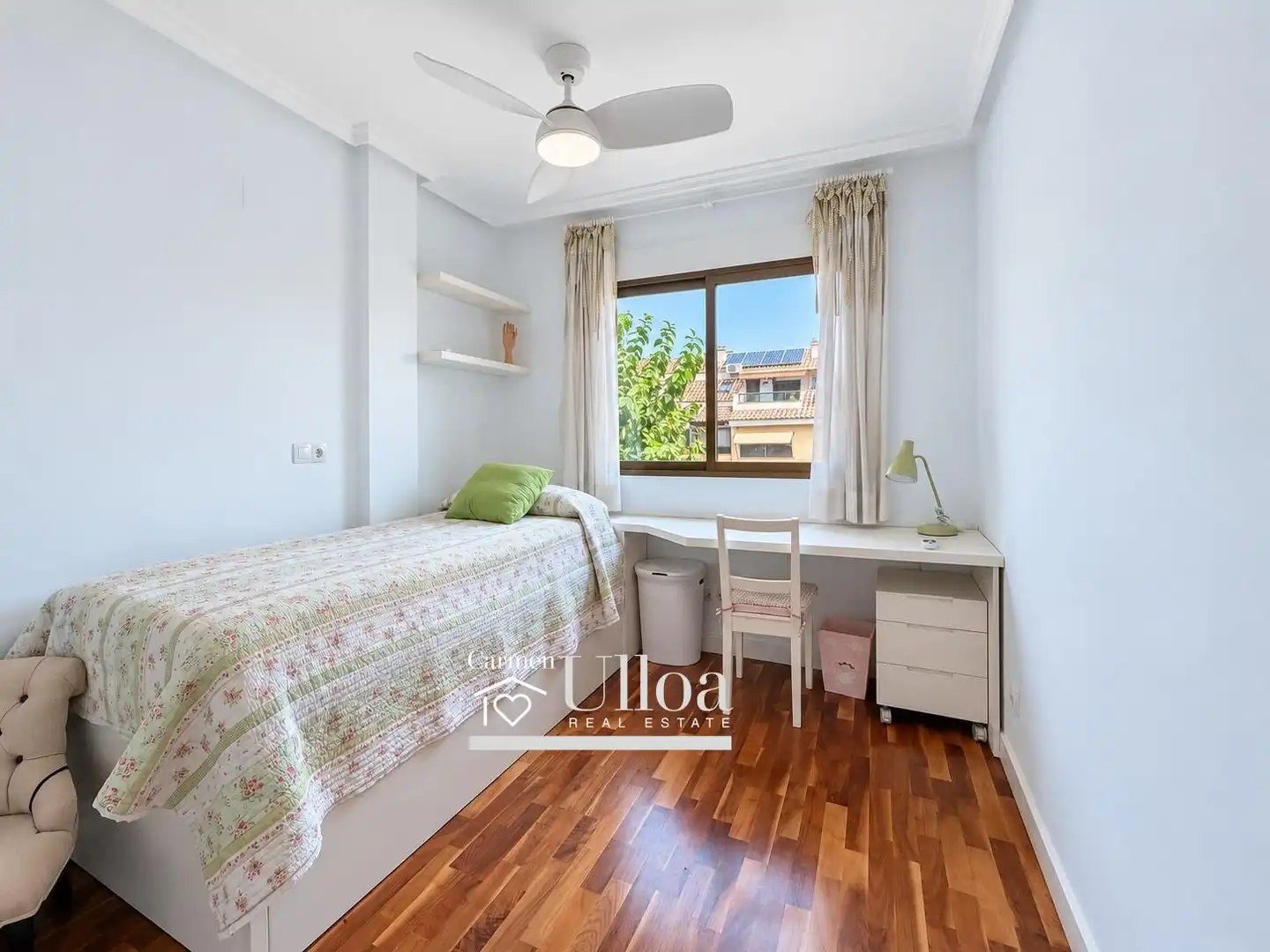 Habitación de Casa o chalet en venta en Alicante / Alacant con Aire acondicionado, Calefacción y Jardín privado