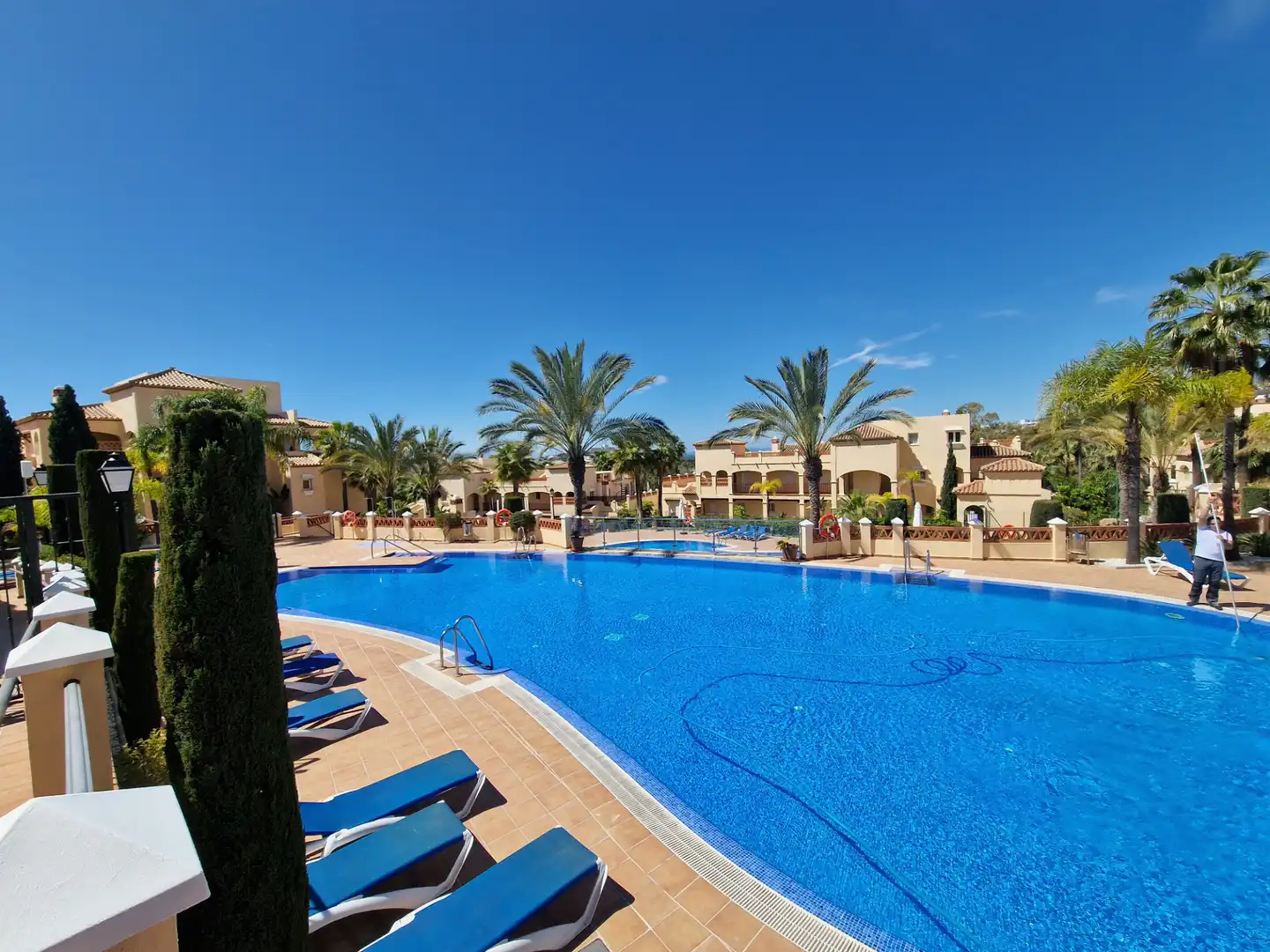 Apartament amb piscina en venda a Calle Pico Alcazaba, imagen 2