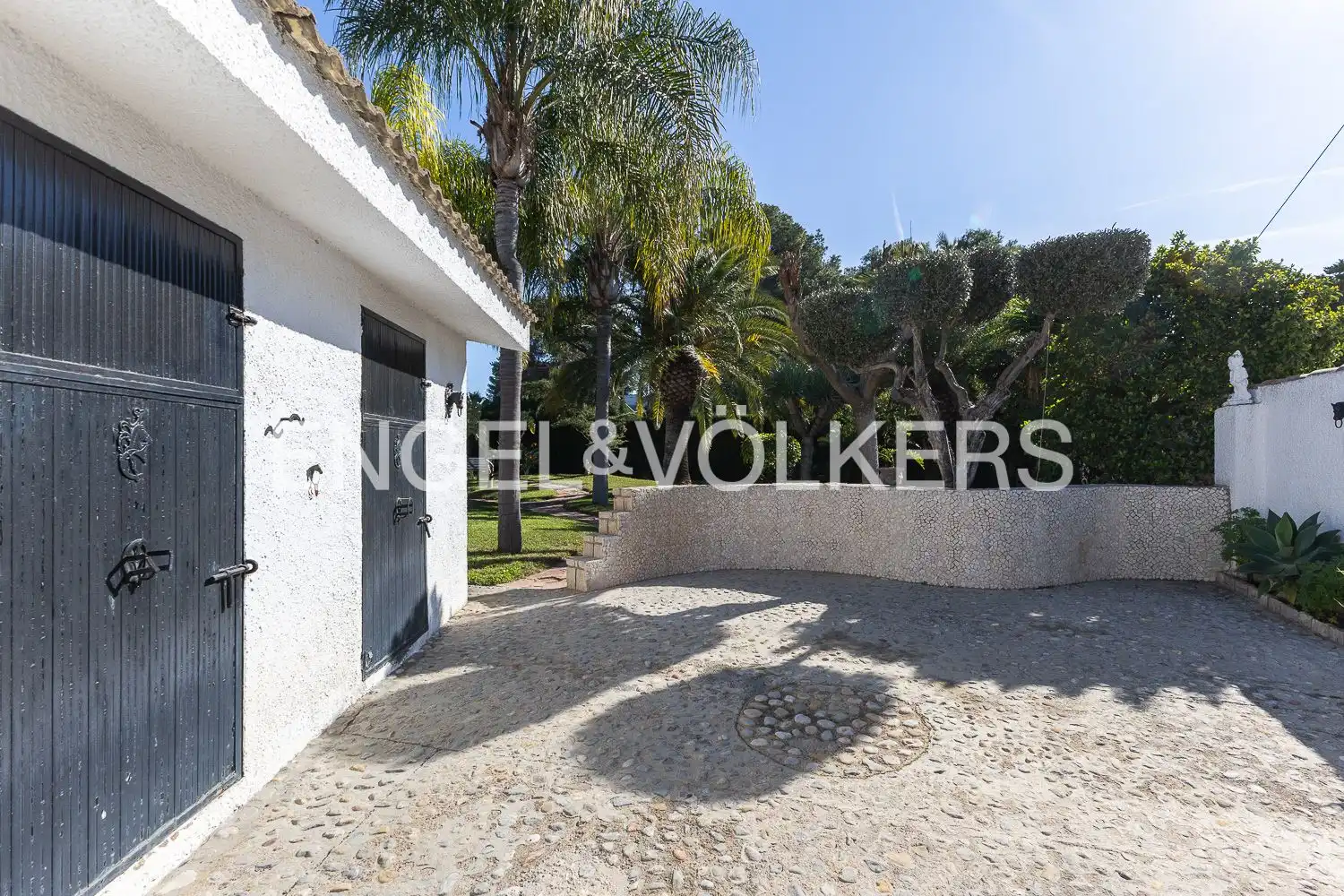 Exterior view of Houses for sale in Paterna  with Air Conditioner, Heating and Private garden