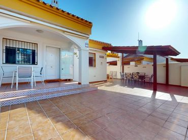 Maison avec piscine à vendre à Calle RIO SECO