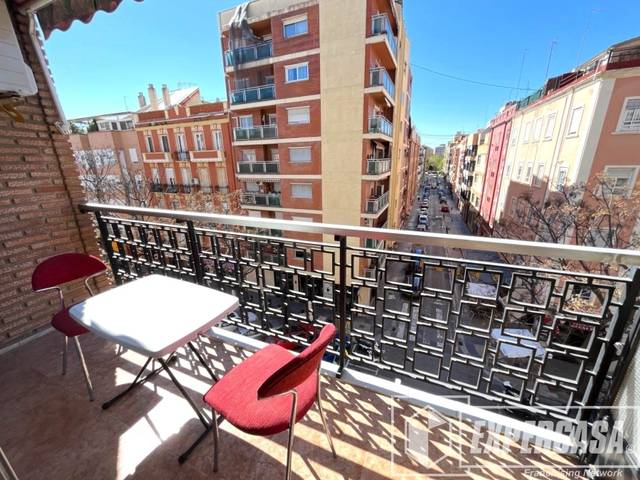 Piso en Venta en Calle PEDRO ALEIXANDRE, 25 en Mont-Olivet