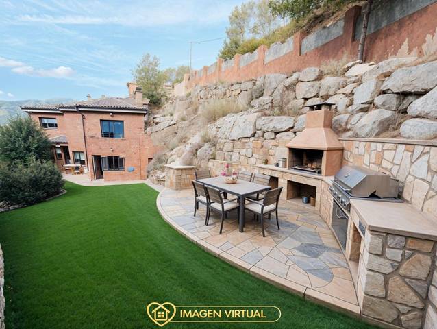 Casa-chalet en Venta en Carrer Lluís Millet, 60 en Cervelló