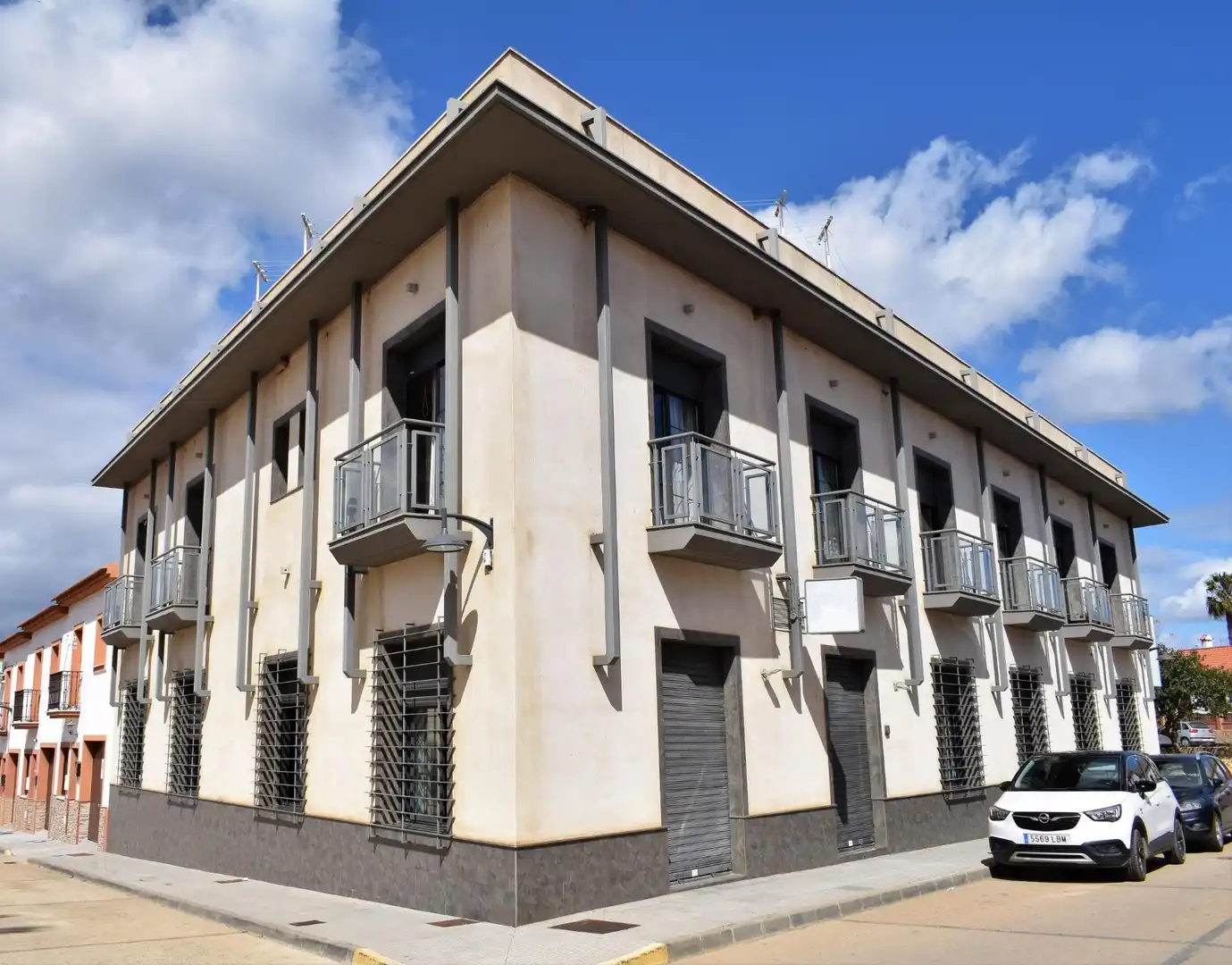 Vista exterior de Edificio en venta en San Bartolomé de la Torre