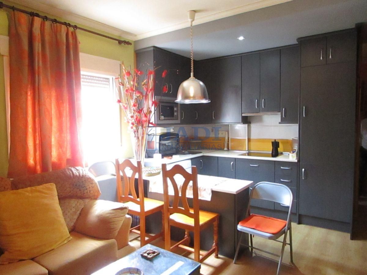 Kitchen of Apartment for sale in Valdepeñas  with Air Conditioner, Heating and Storage room