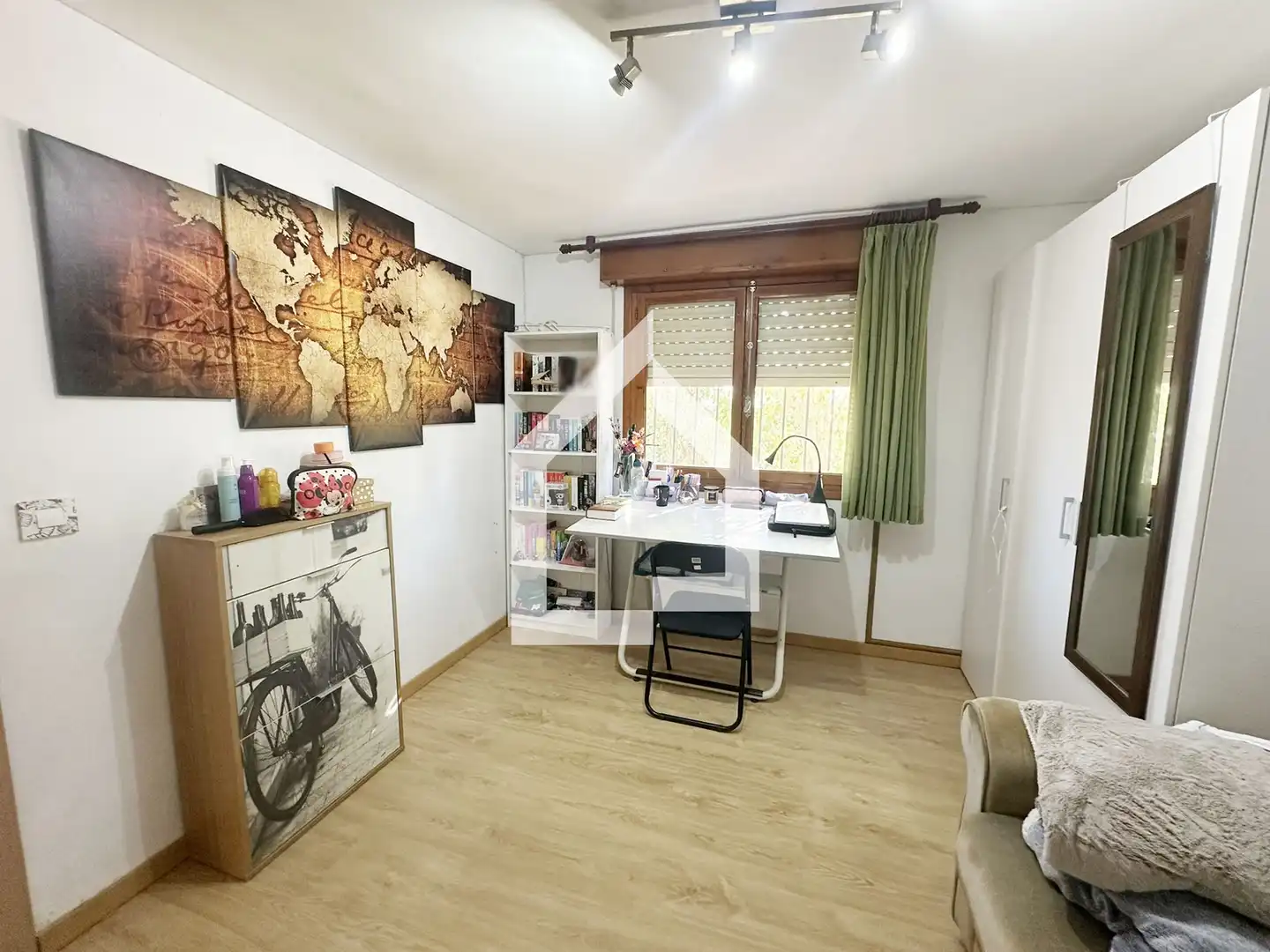 Sala d'estar de Casa o xalet en venda en San Vicente del Raspeig / Sant Vicent del Raspeig amb Jardí privat, Terrassa i Piscina