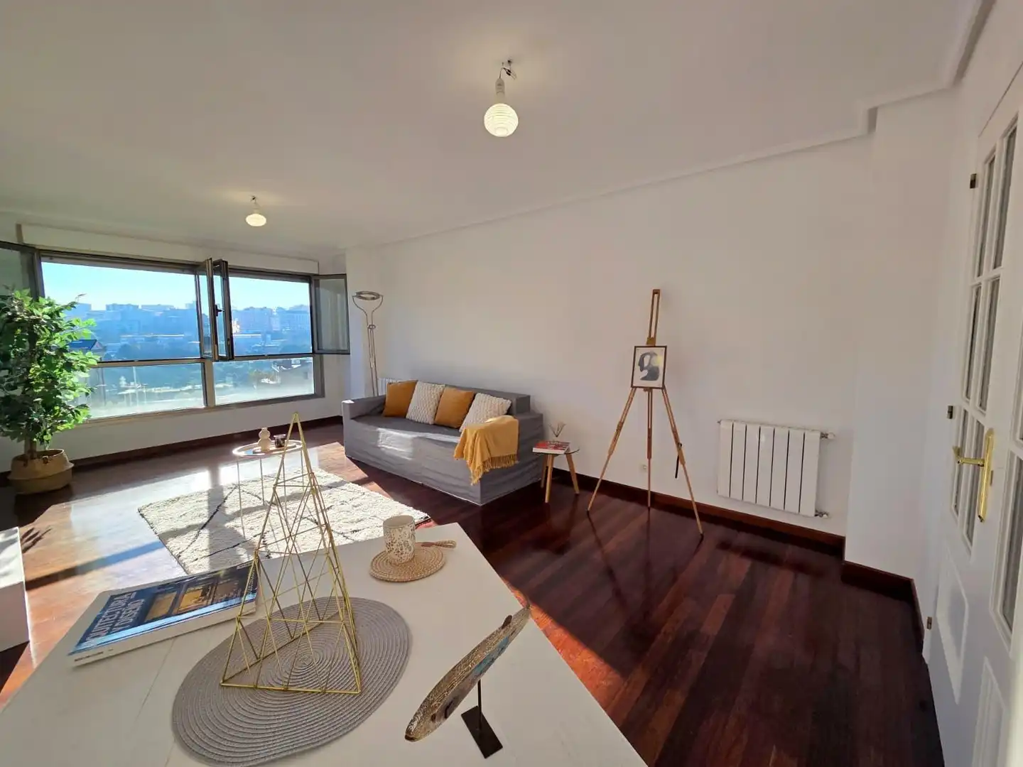 Wohnzimmer von Wohnung zum Verkauf in Santander mit Heizung, Privatgarten und Parkett