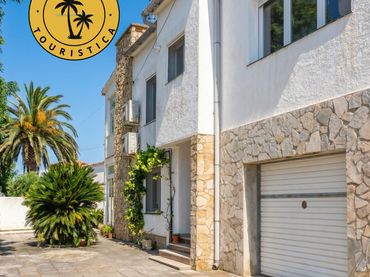 Casa amb piscina en venda a Montgrí