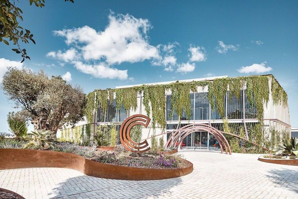 Vista exterior de Oficina de lloguer en Calvià amb Aire condicionat, Calefacció i Moblat