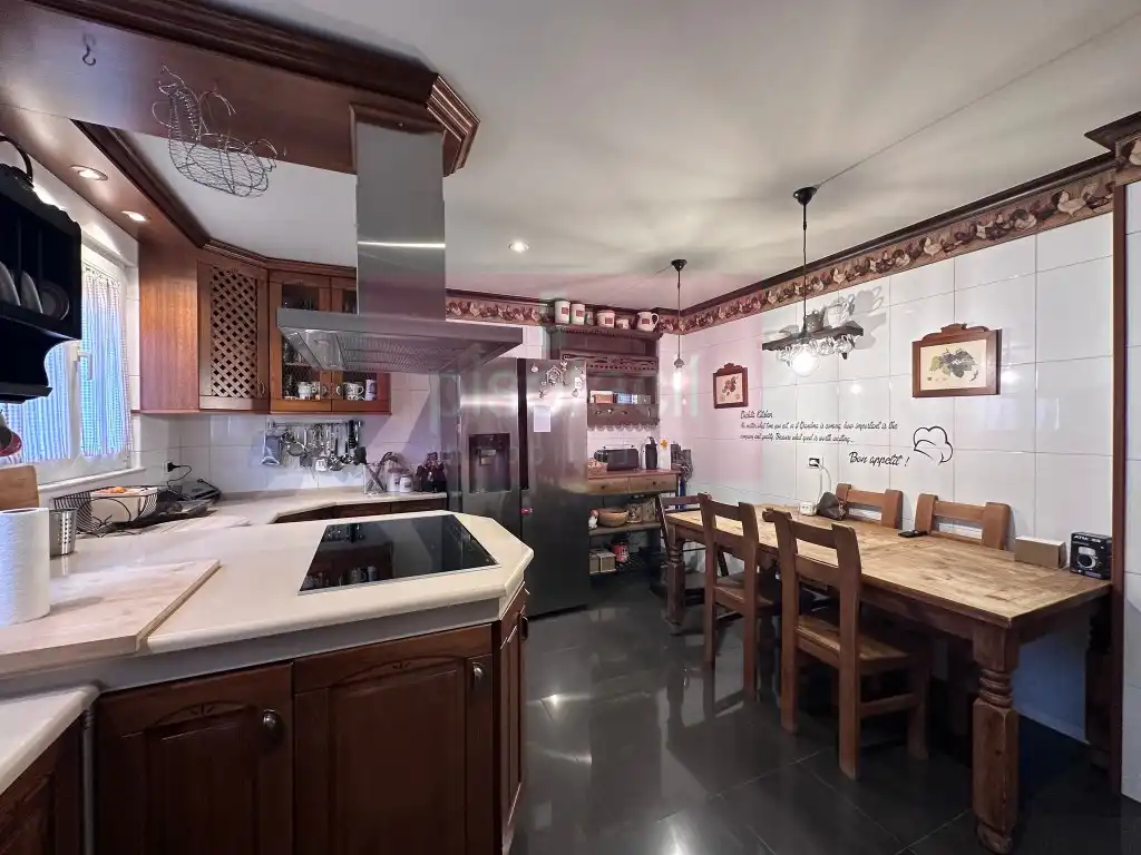 Cocina de Dúplex en venta en Lugo
