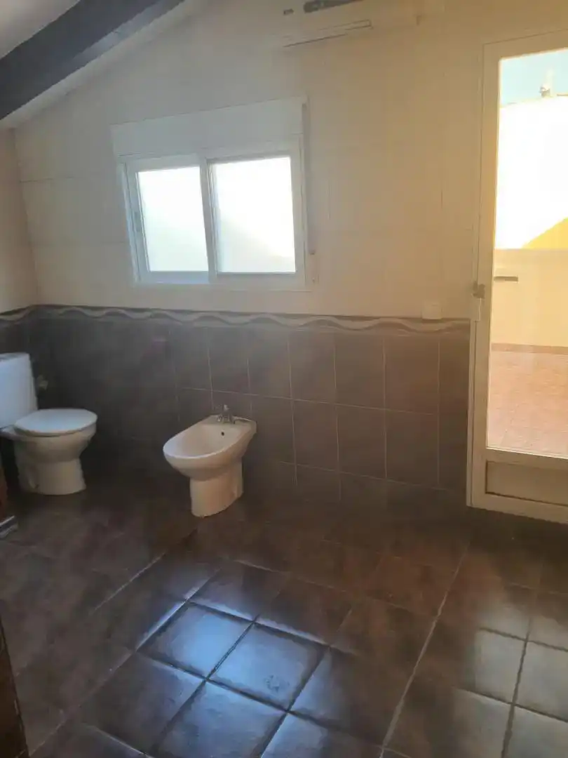 Baño de Finca rústica en venta en Villena con Jardín privado, Trastero y Amueblado