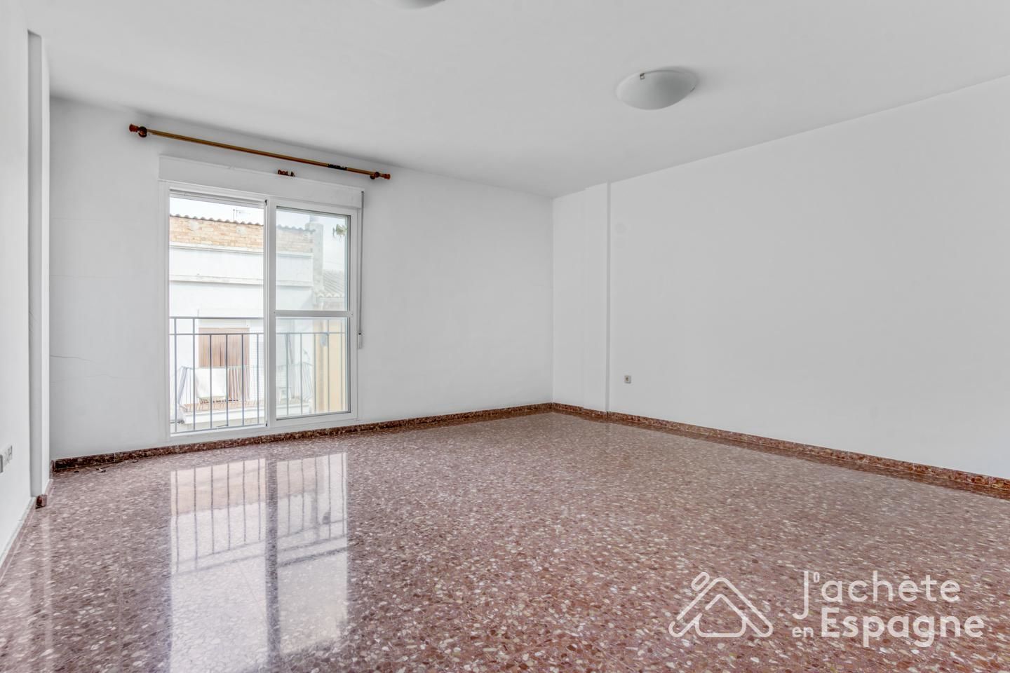Apartament en venda a Carrer Primer de Maig, Simat de la Valldigna