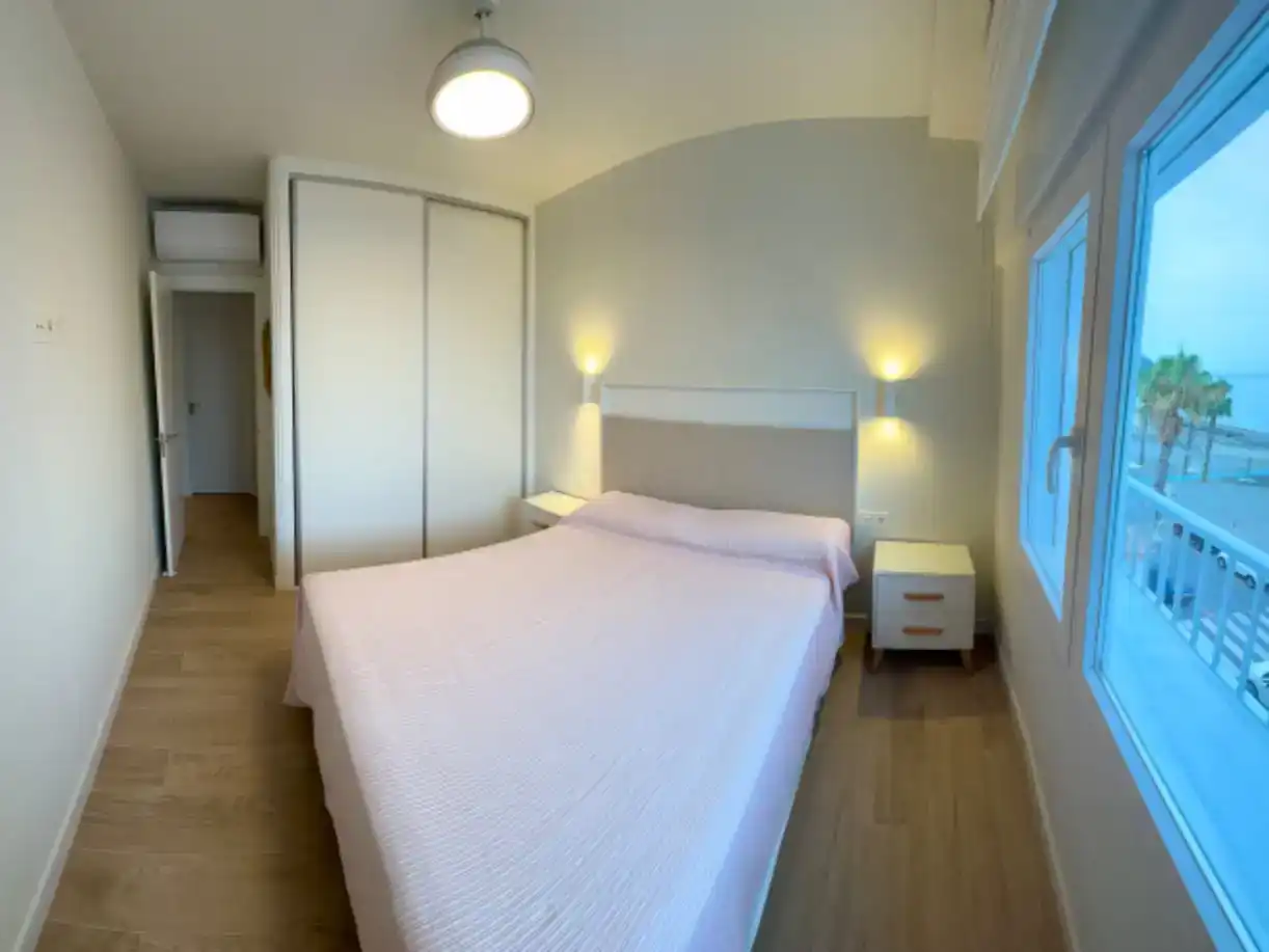 Bedroom of Flat for rent in Almuñécar  with Air Conditioner and Furnished