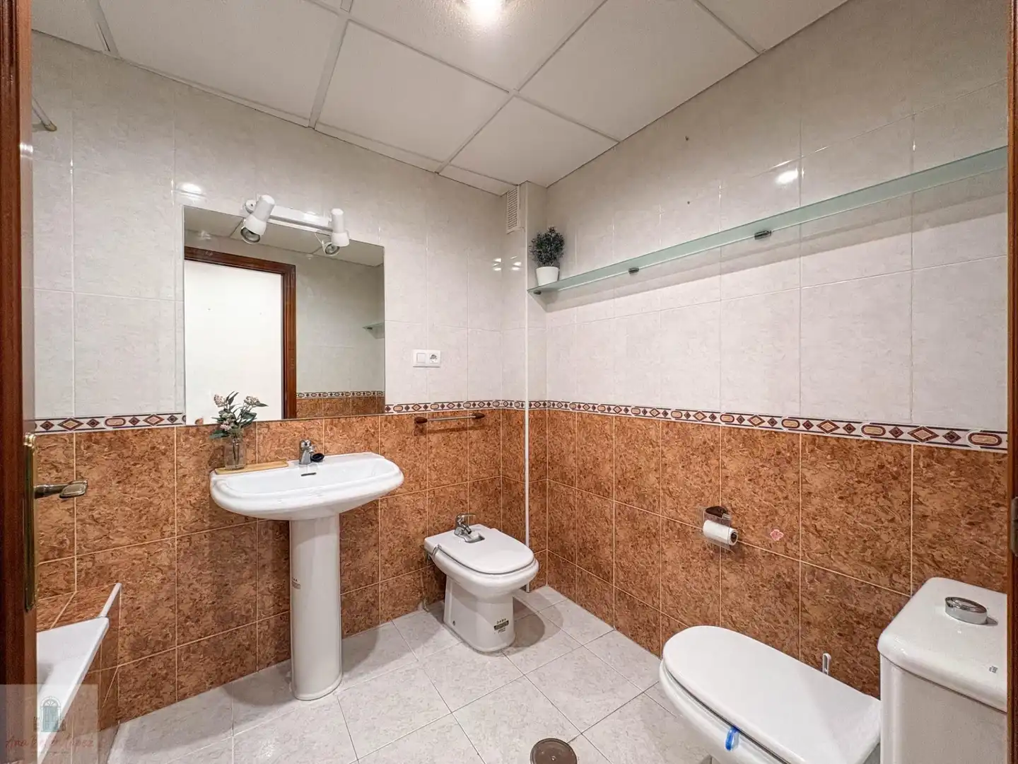 Bathroom of Apartments for rent in Badajoz  with Heating and Furnished