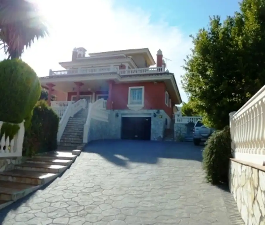 Villa mit Pool zum Verkauf in Capellanía - Retamar, imagen 2