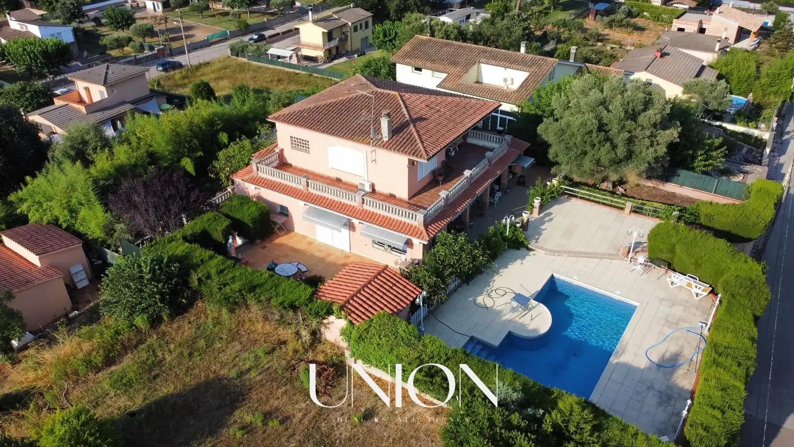 Vista exterior de Casa o xalet en venda en Caldes de Malavella amb Aire condicionat, Calefacció i Jardí privat