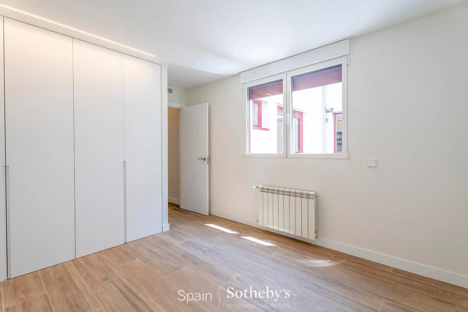 Apartamento con piscina en alquiler en Calle de la Infanta María Teresa, imagen 33