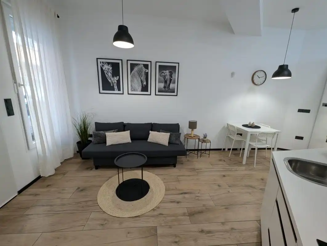 Sala d'estar de Local en venda en Málaga amb Calefacció