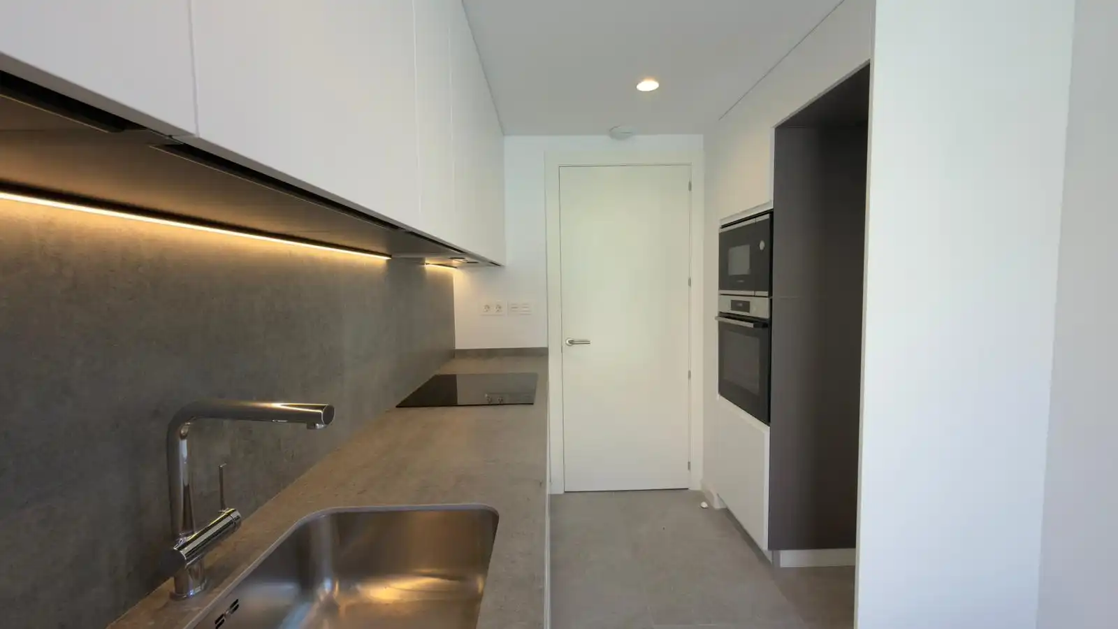 Kitchen of Attic for sale in Esplugues de Llobregat  with Air Conditioner, Heating and Terrace