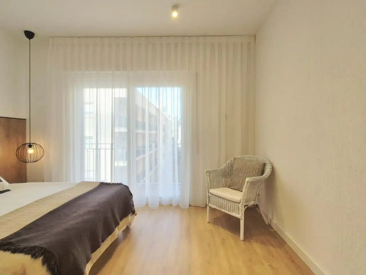 Bedroom of Flat for sale in Terrassa  with Air Conditioner, Heating and Parquet flooring