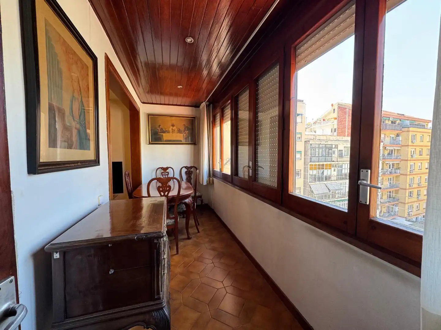 Comedor de Piso en venta en Barcelona con Parquet, Amueblado y Horno