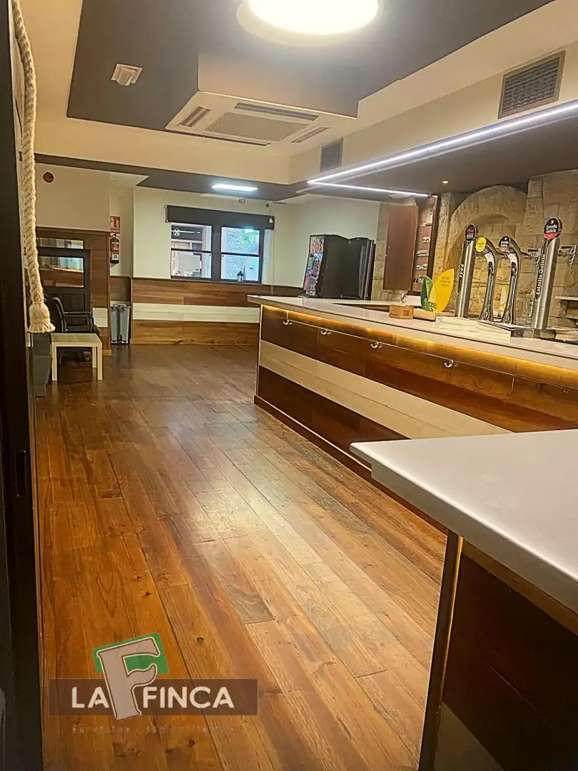 Premises for sale in Carreño  with Air Conditioner