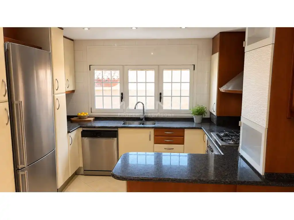 Kitchen of Detached homes for sale in Premià de Dalt  with Swimming Pool and Balcony