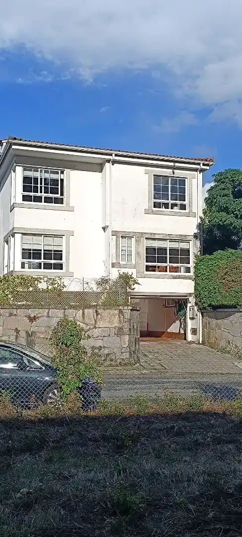 Vista exterior de Casa o xalet de lloguer en Baiona amb Balcó