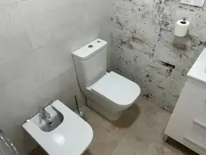 Bathroom of Flat for rent in Las Palmas de Gran Canaria  with Air Conditioner, Heating and Microwave