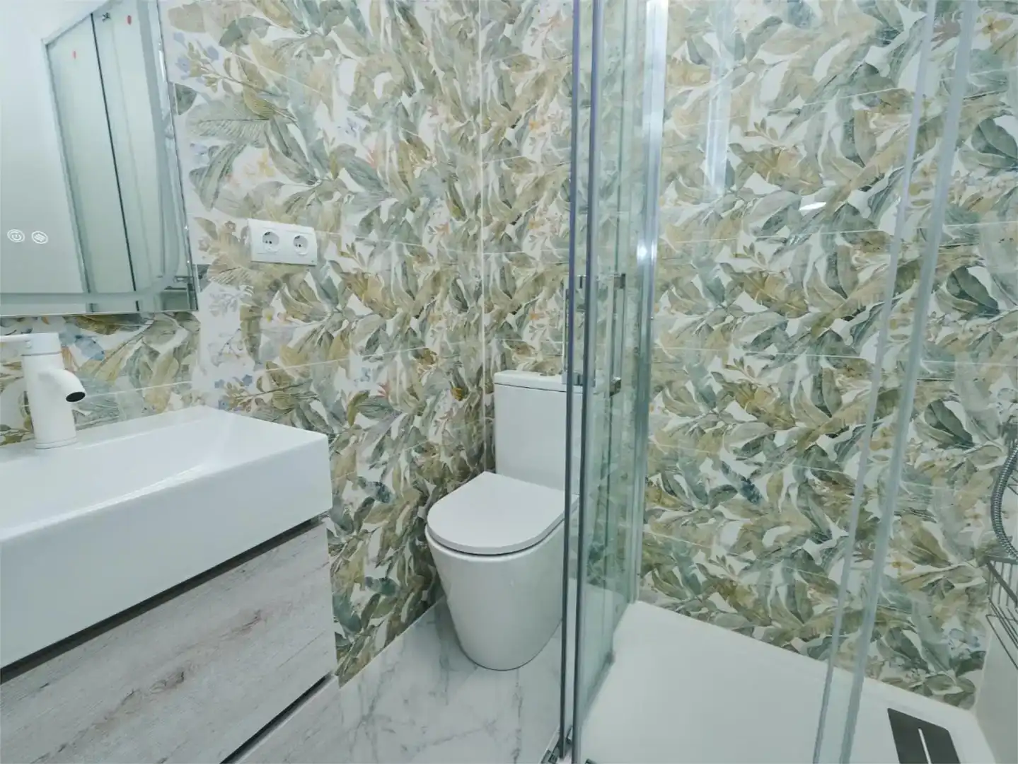 Badezimmer von Wohnung zur Miete in Paracuellos de Jarama mit Möbliert
