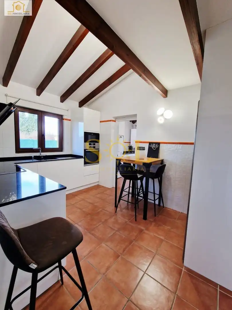 Cocina de Casa o chalet en venta en Villaquilambre con Calefacción, Jardín privado y Parquet