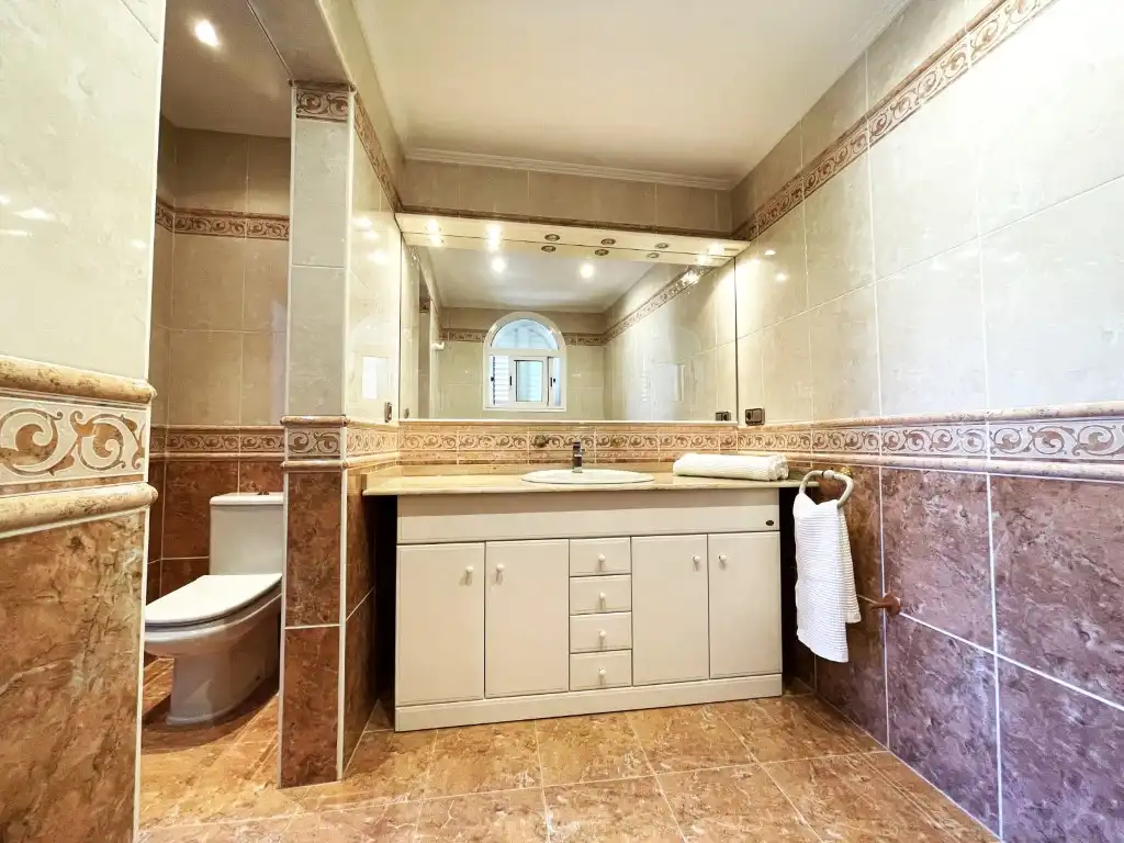 Haus oder Chalet zur Miete in Carrer Vicent Fuentes, Heliópolis