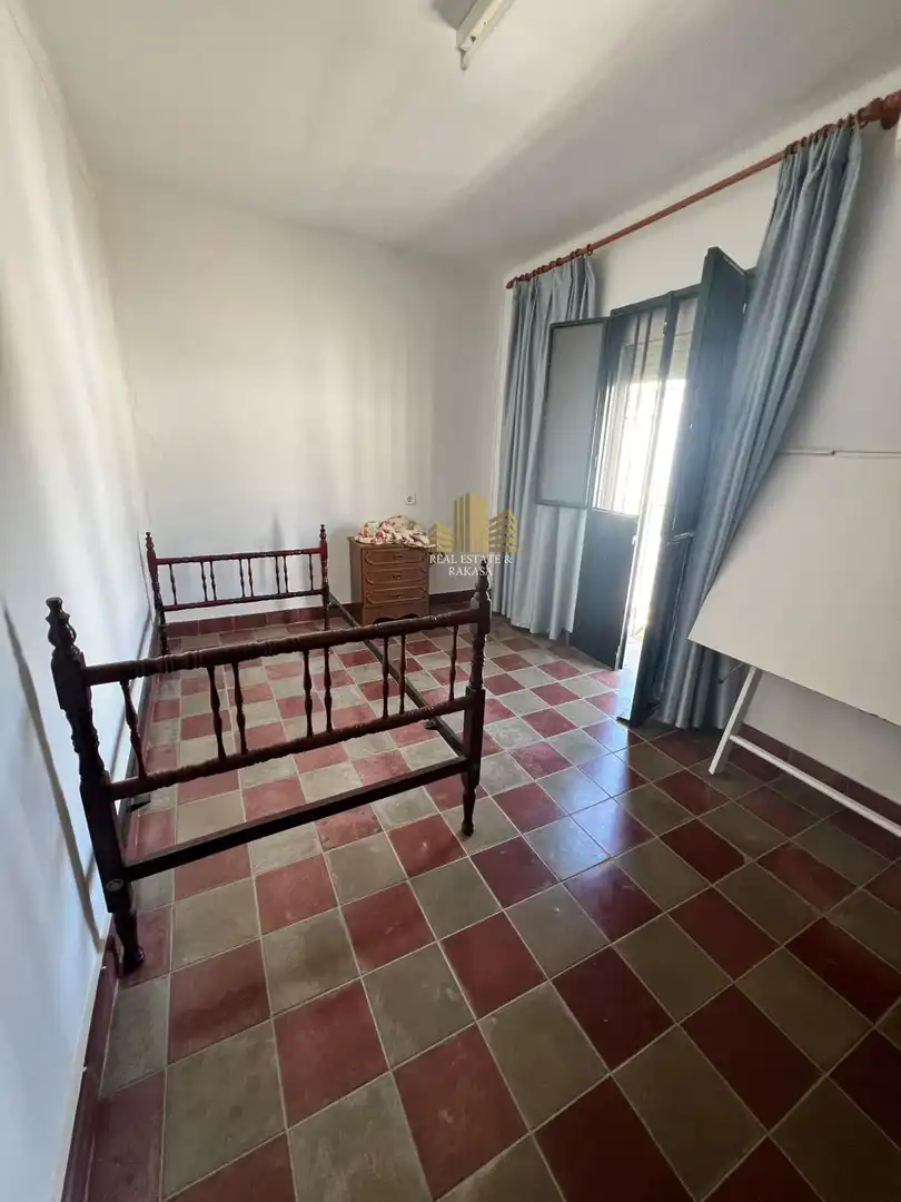 Dormitori de Casa o xalet en venda en Alcalá de Guadaira amb Terrassa i Traster