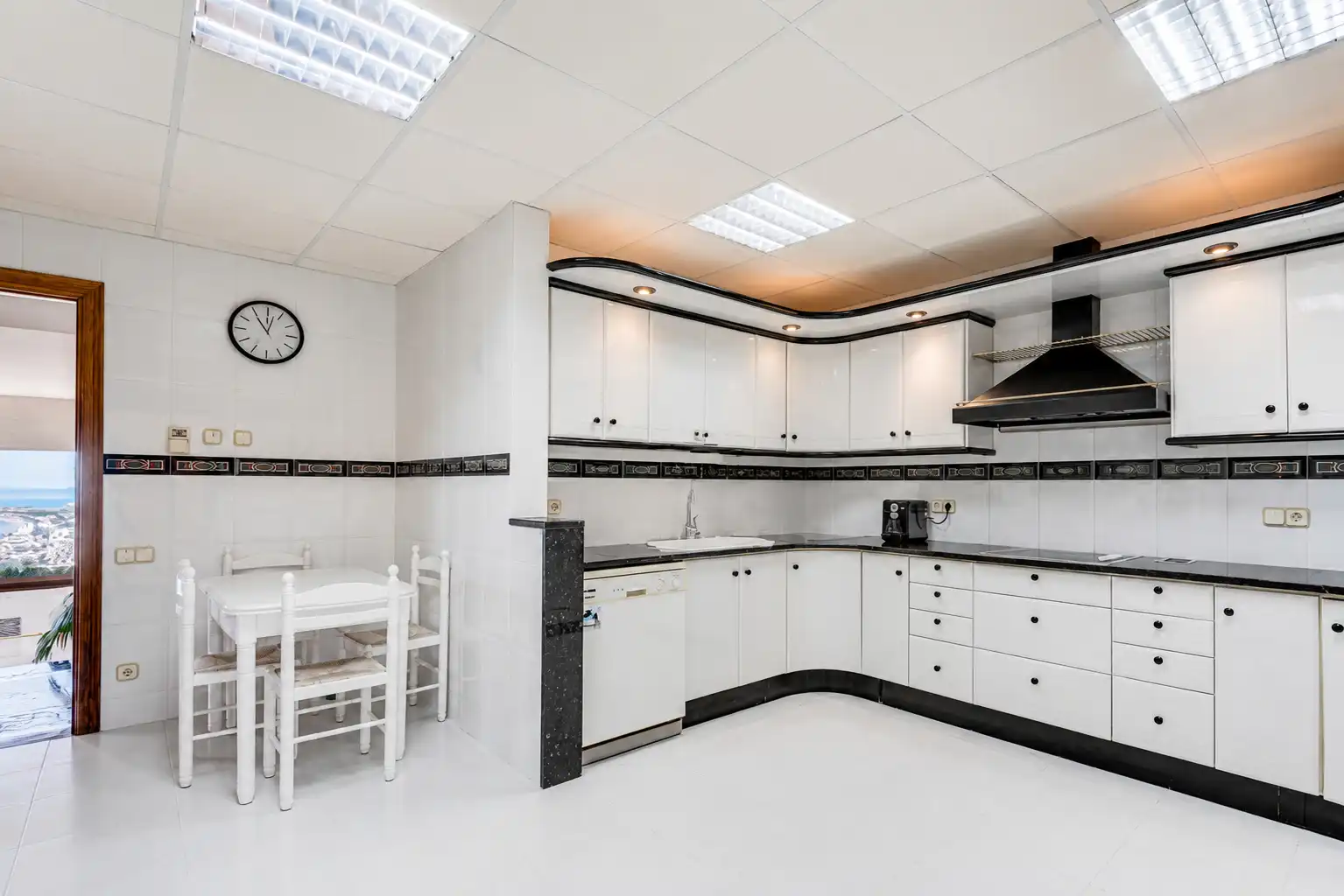 Kitchen of Houses for sale in Sitges  with Air Conditioner, Heating and Private garden