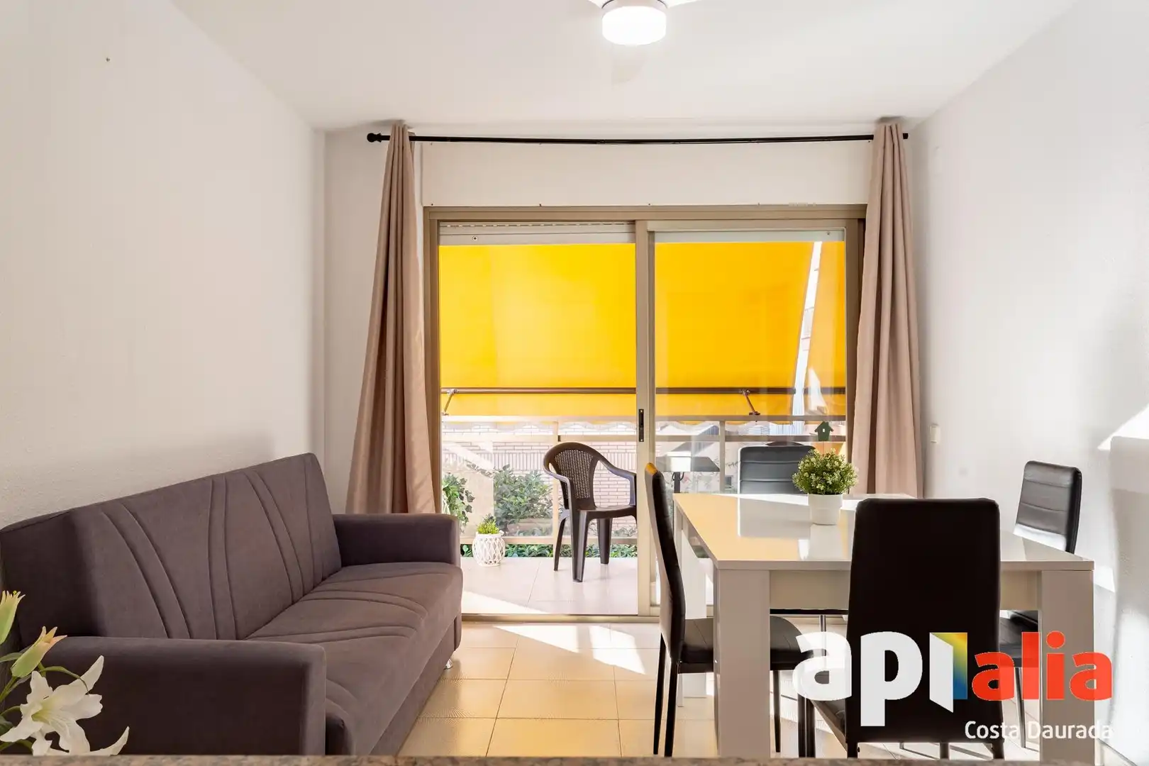 Sala d'estar de Pis en venda en Salou amb Balcó