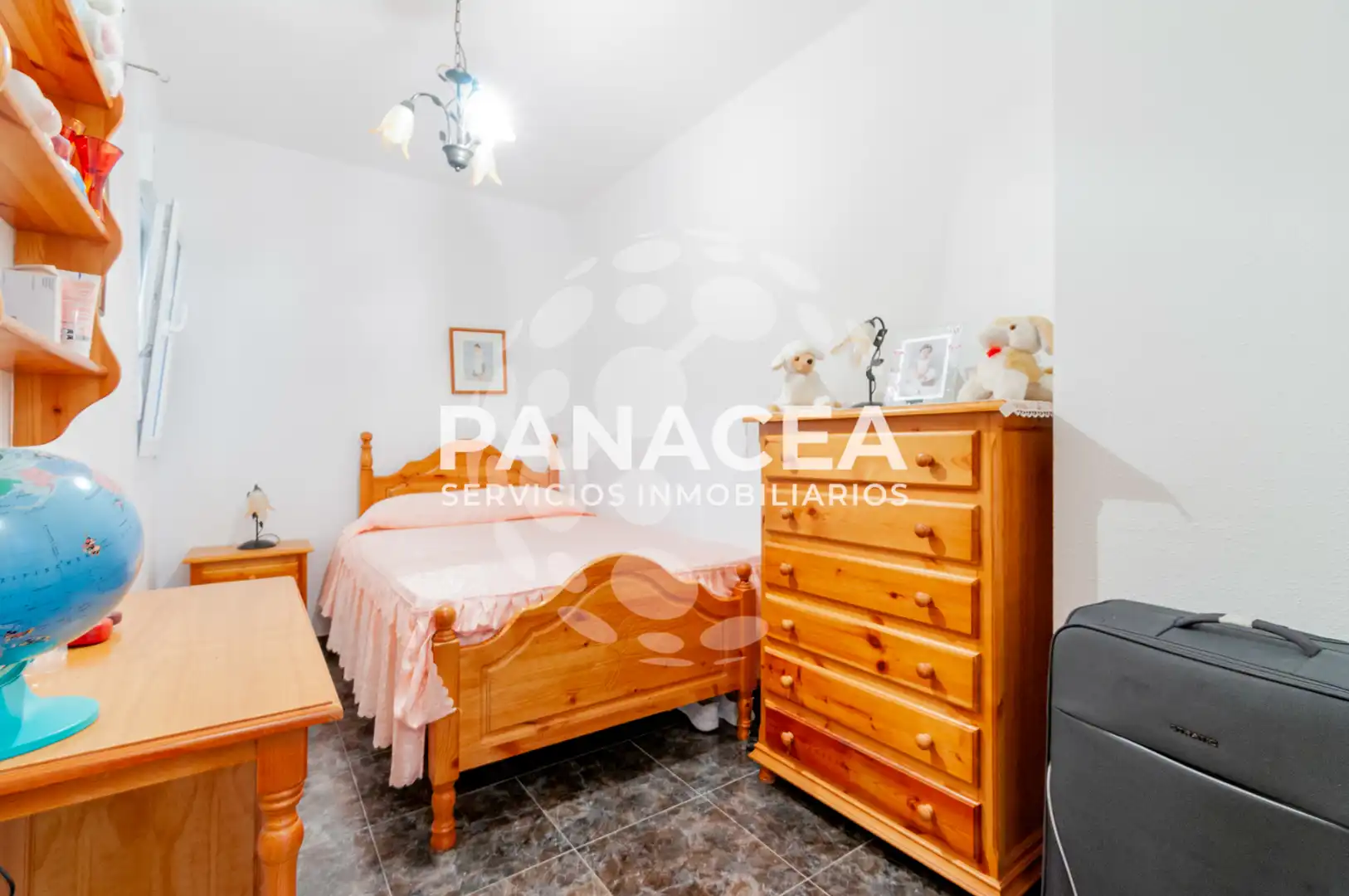 Dormitori de Casa adosada en venda en Vícar amb Aire condicionat, Terrassa i Moblat